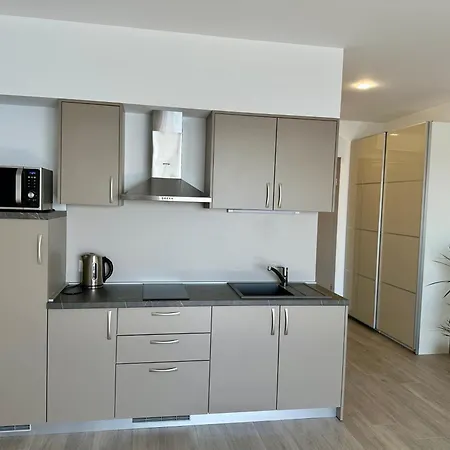 Adria Miris Apartamento *