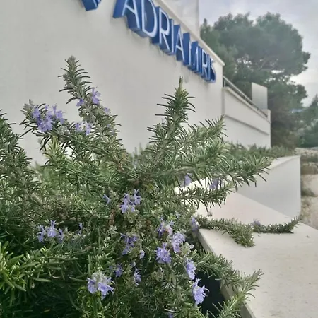 Adria Miris Apartment